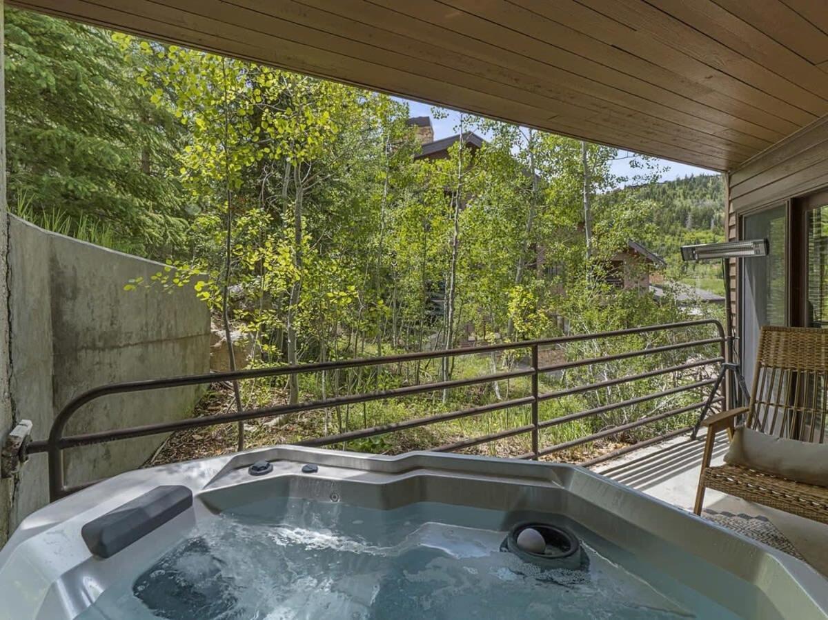 Gorgeous 1Br Steps From Lifts With Private Hot Tub Villa Park City Luaran gambar